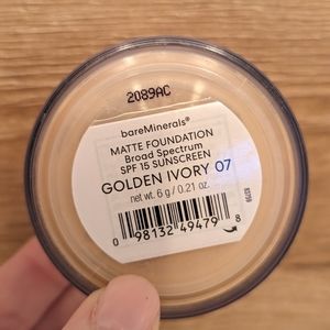NEW Never Opened Golden Ivory Matte bareMinerals Foundation